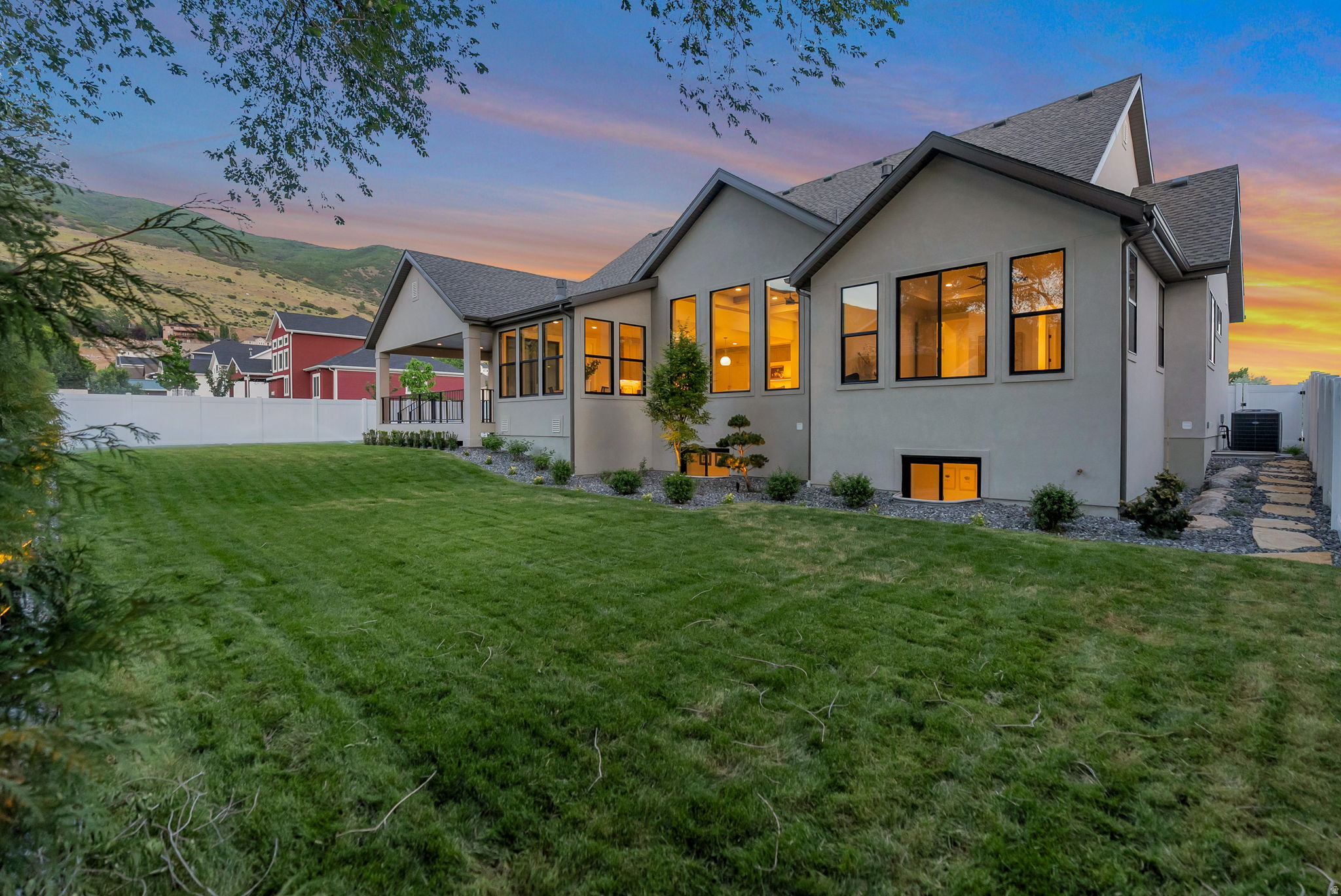 EASTRIDGE ESTATES - Residential