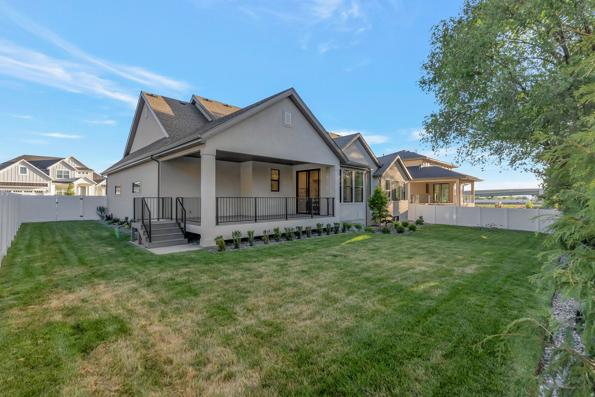 EASTRIDGE ESTATES - Residential
