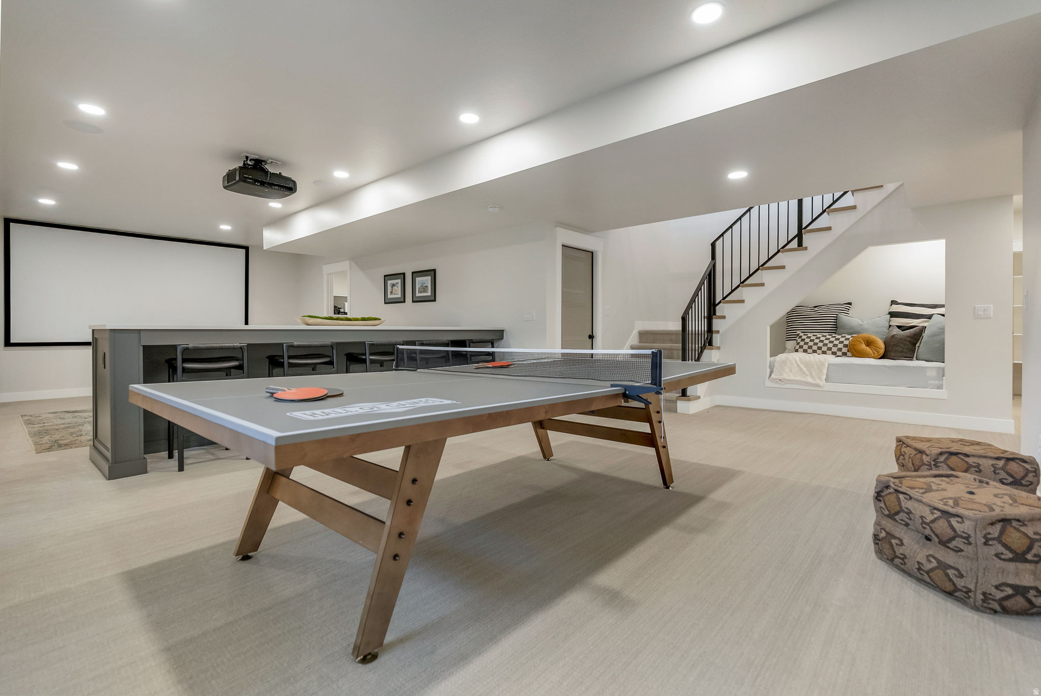 EASTRIDGE ESTATES - Residential