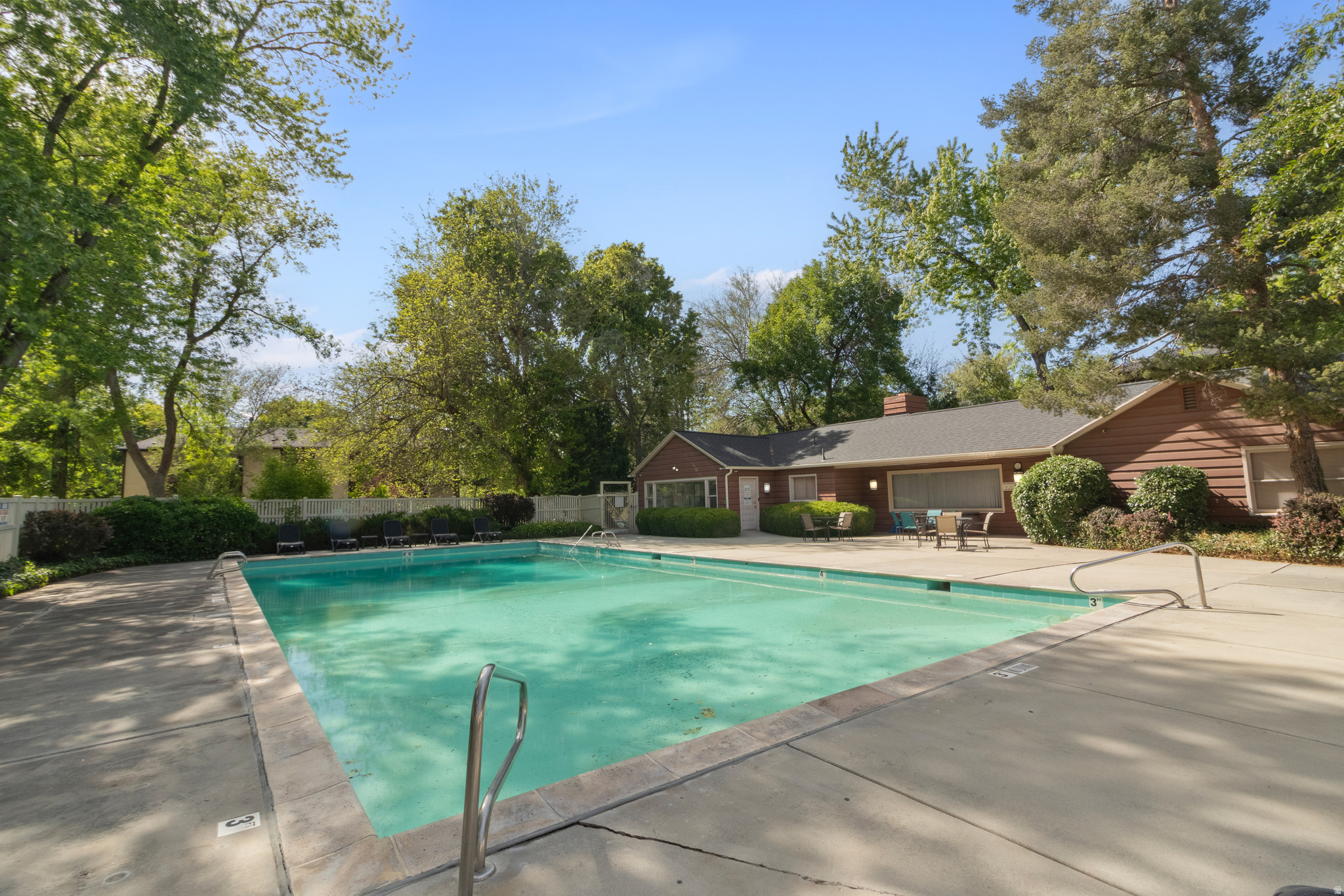 SPRINGTREE - Residential
