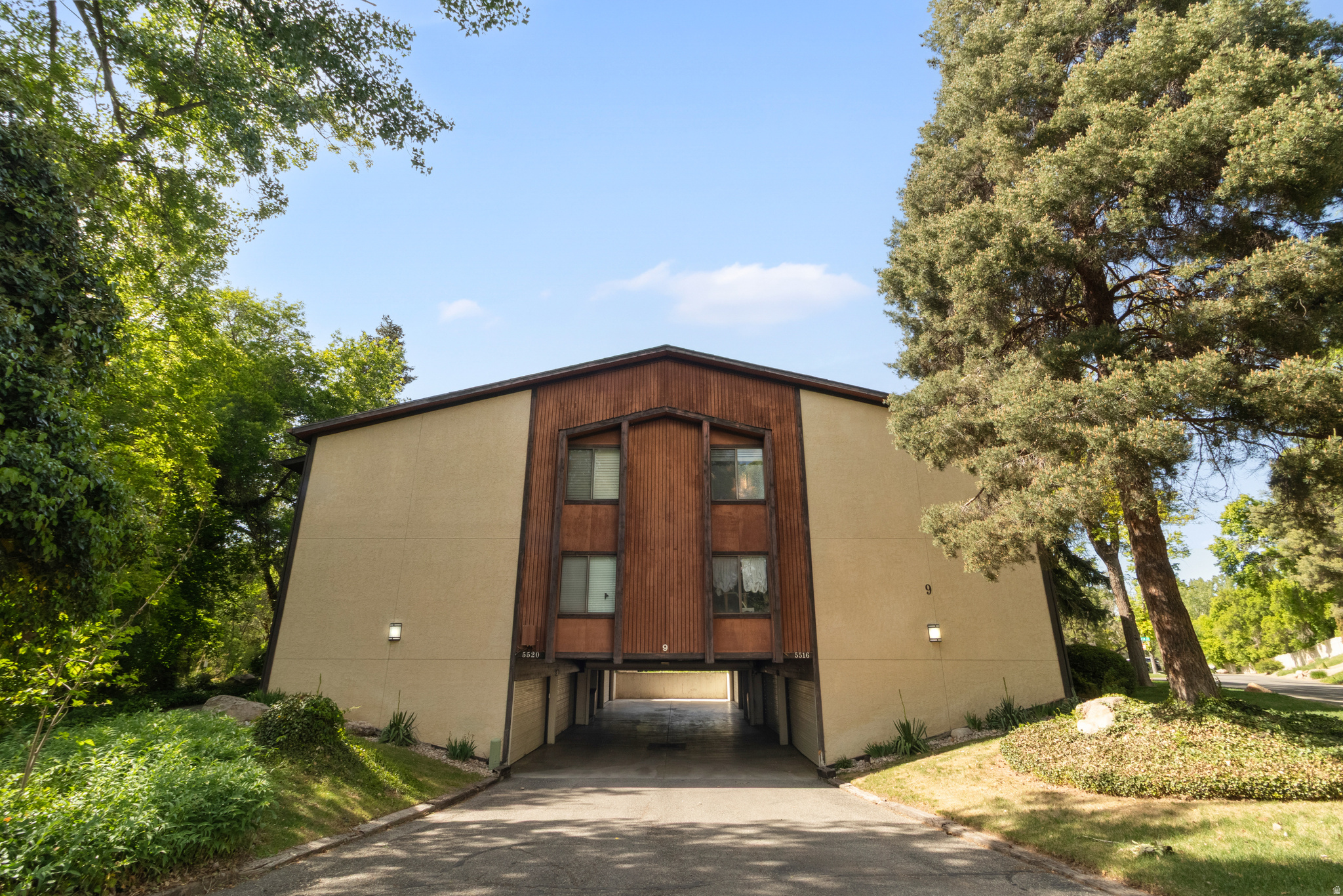 SPRINGTREE - Residential