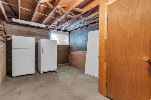 Tiny photo for 2242 E KENSINGTON AVE S, Salt Lake City, UT 84108 (MLS # 2126536)