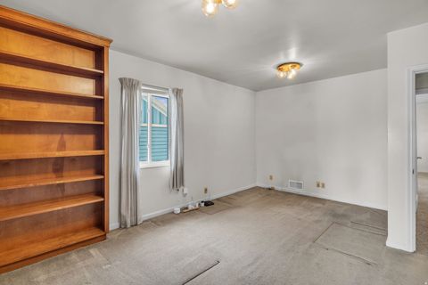 Tiny photo for 2242 E KENSINGTON AVE S, Salt Lake City, UT 84108 (MLS # 2126536)