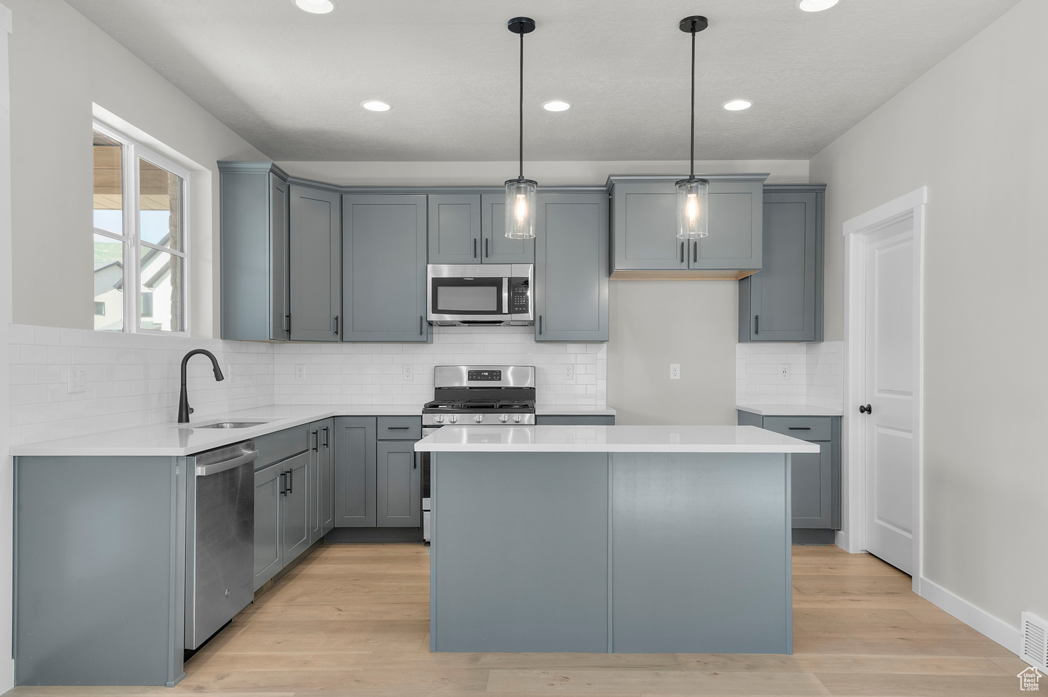 COYOTE RIDGE COTTAGE 215 - Residential
