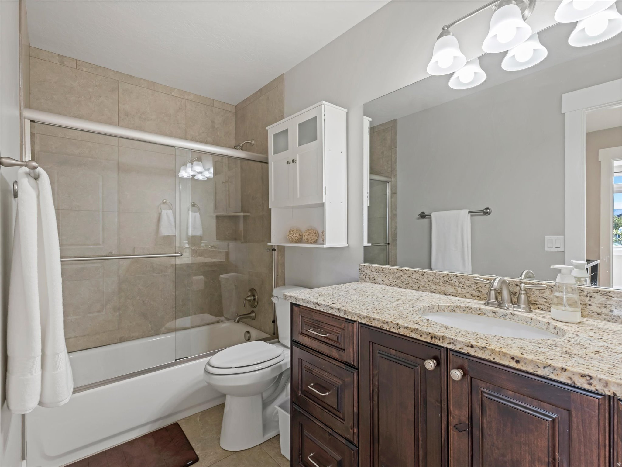 CARRIAGE CROSSING - Residential