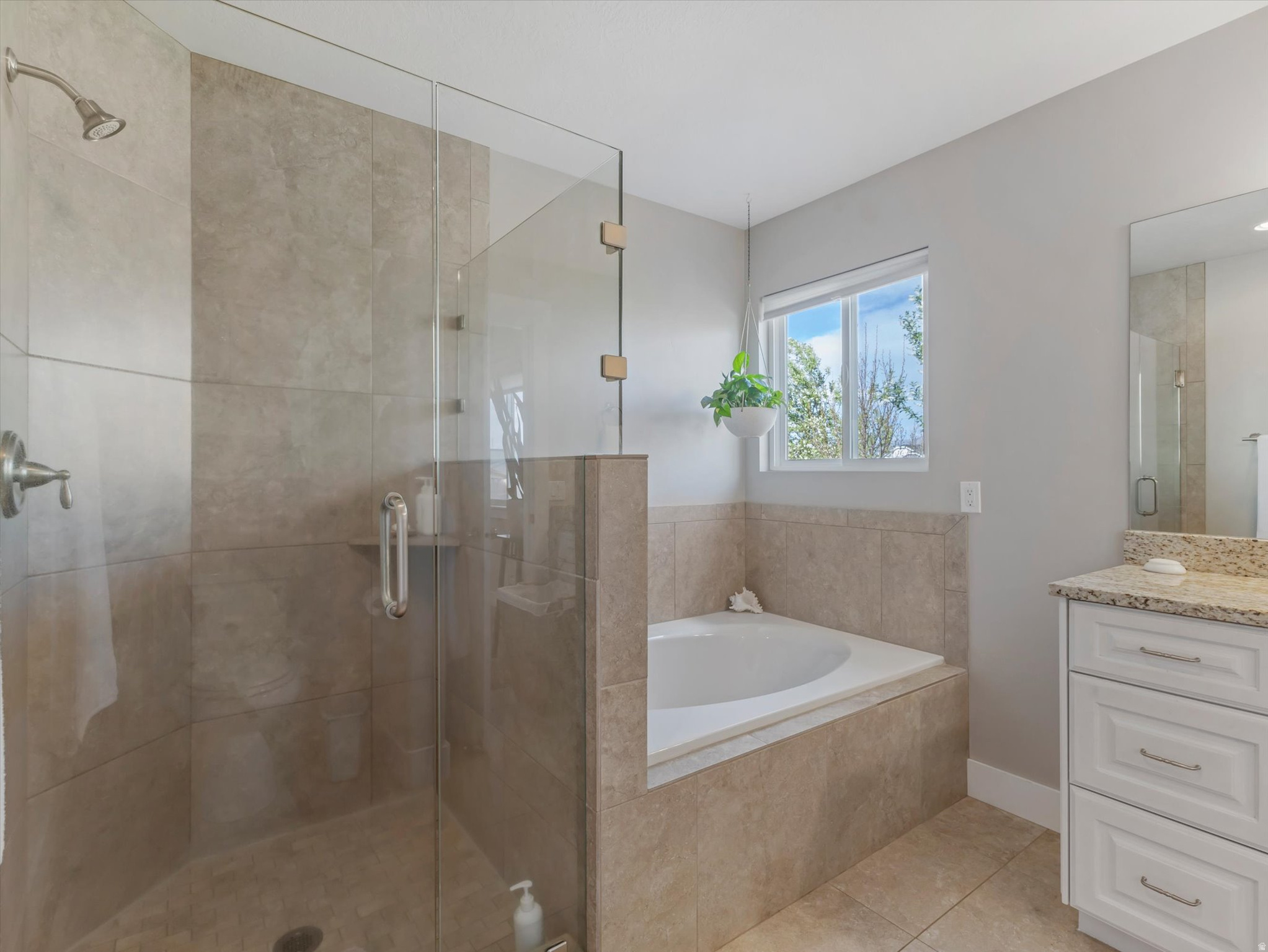 CARRIAGE CROSSING - Residential