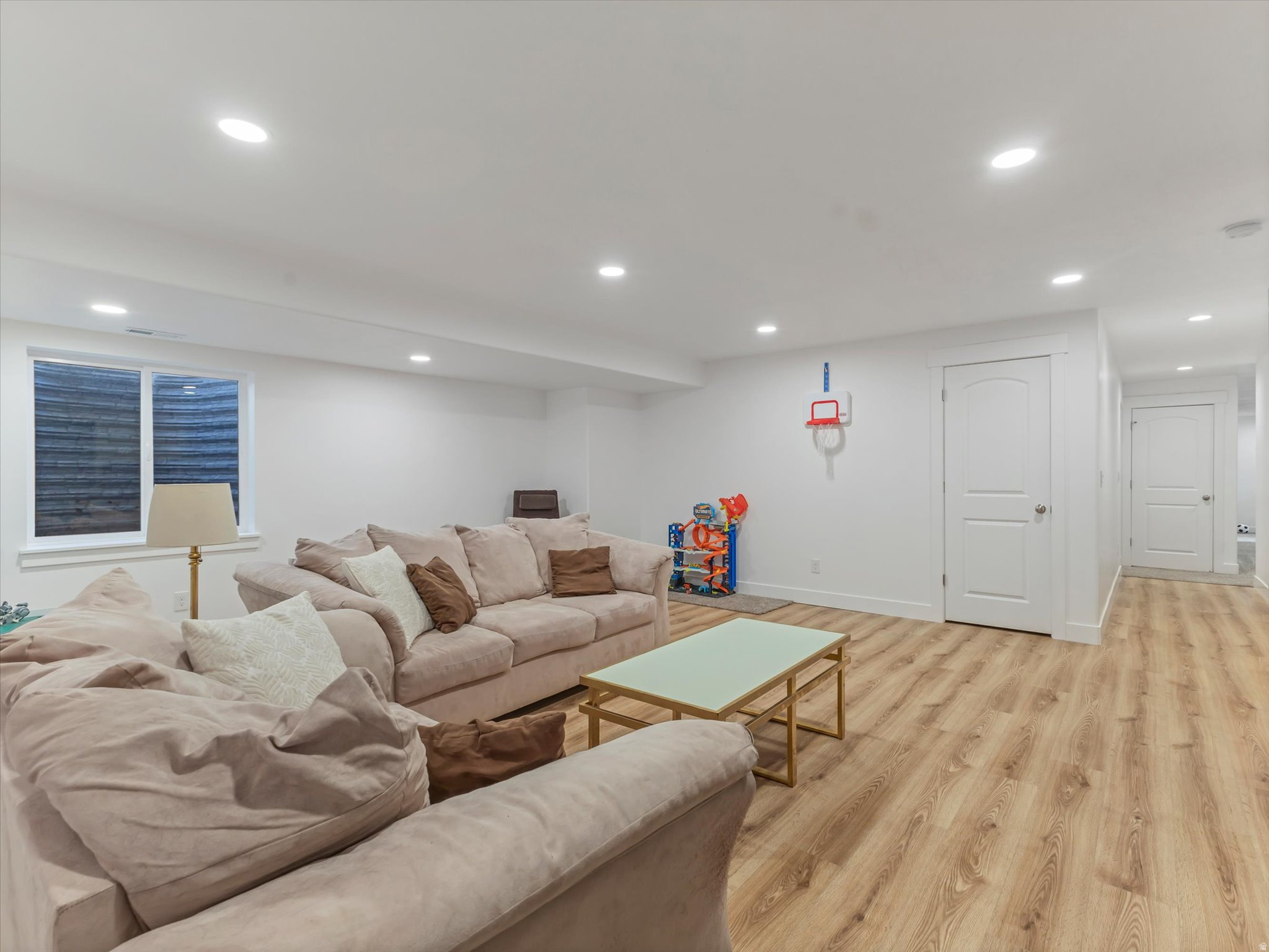 CARRIAGE CROSSING - Residential