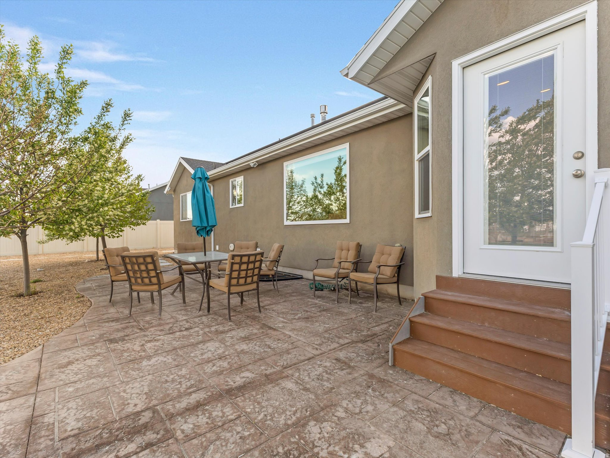 CARRIAGE CROSSING - Residential