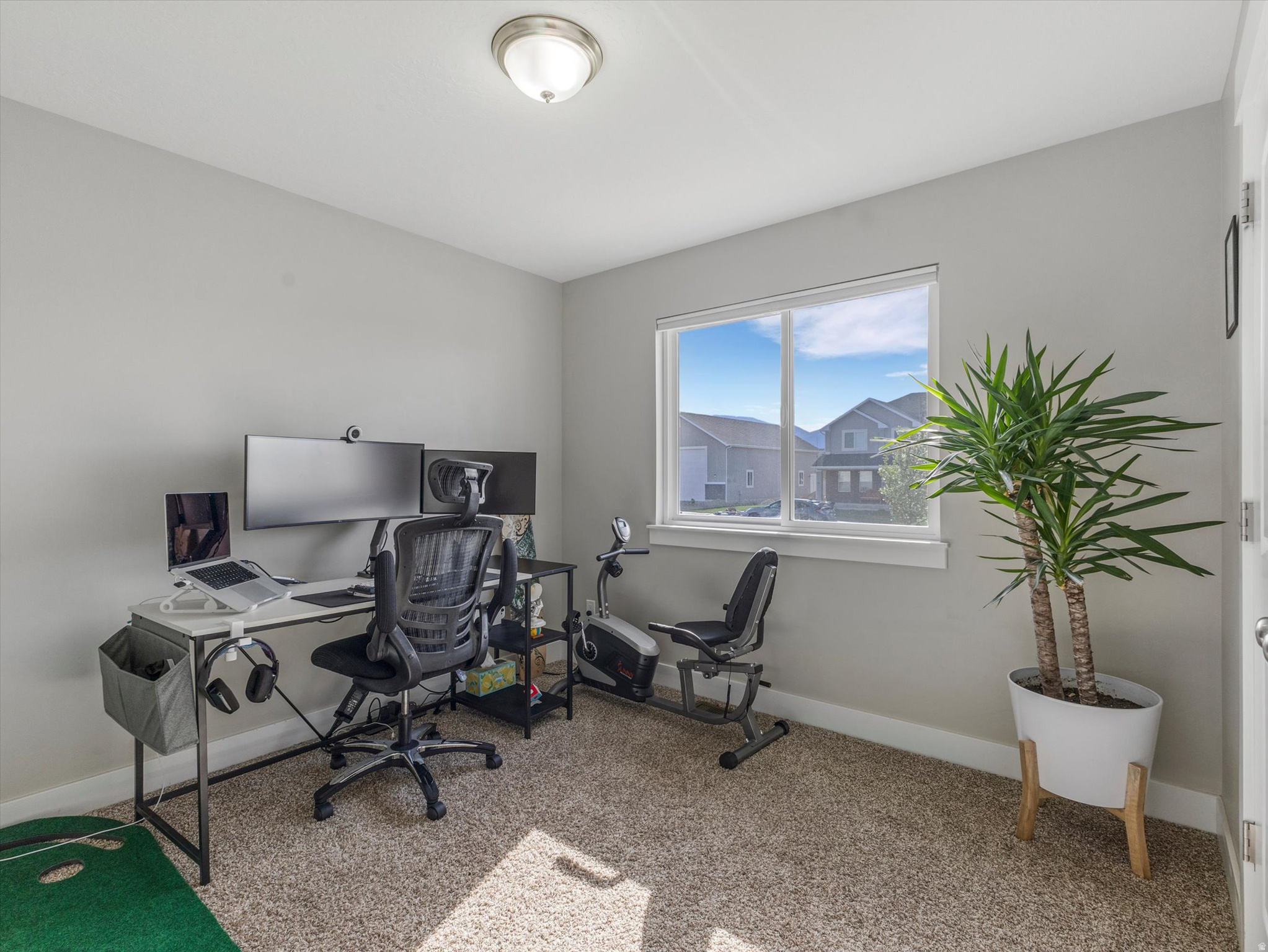 CARRIAGE CROSSING - Residential