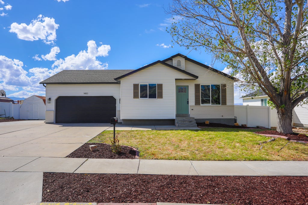 Photo of 1483 N 380 E, Tooele, UT 84074 (MLS # 2186346)