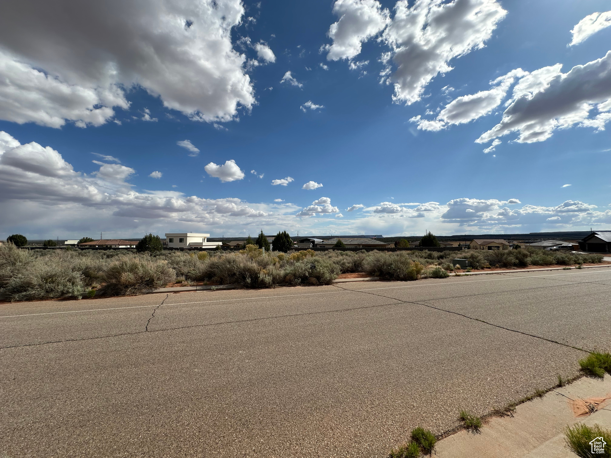 1131 E Red Sage Dr, Apple Valley, Utah image 8