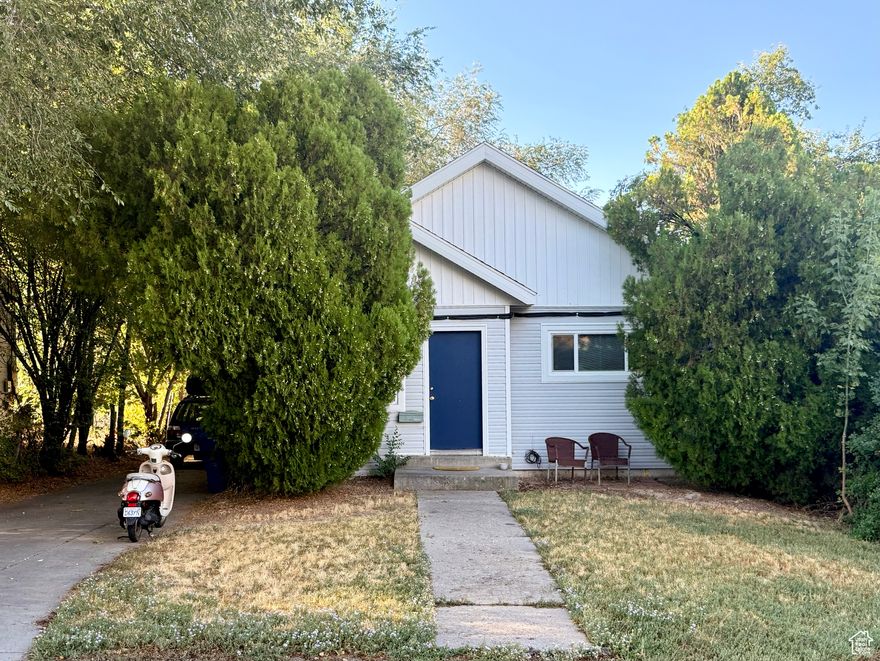 Open house Thursday the 25th from 4:00-7:00 Property has been pre inspected and inspection is attached to the MLS as well as in the property.  If the square footage or acreage of the property or improvements is of material concern to the buyer, the buyer is responsible for verifying the square footage/acreage measurements and improvements to the buyer's satisfaction.