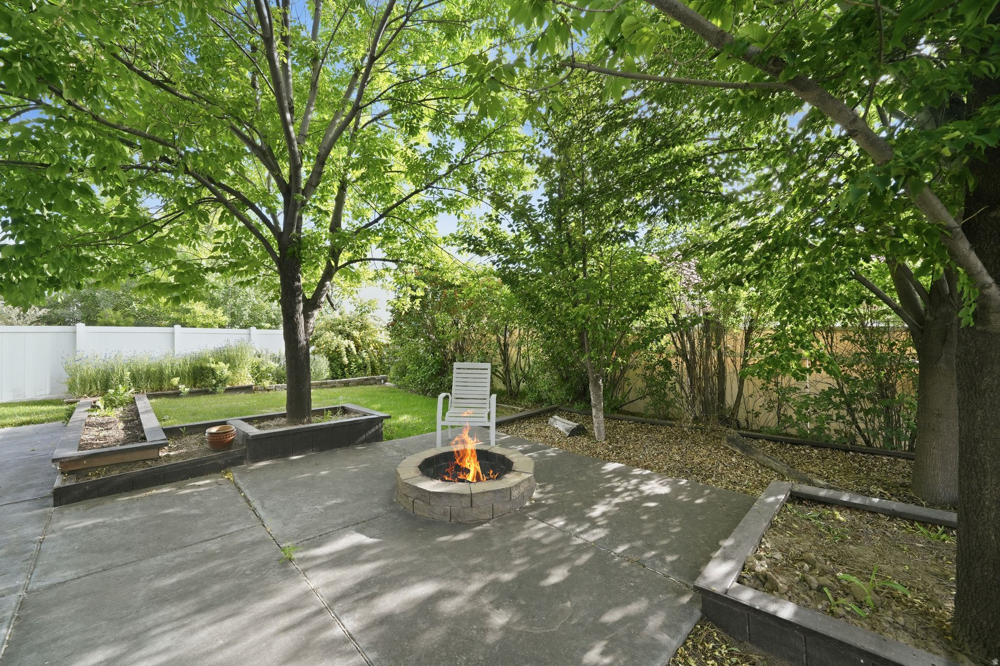 HOMETOWN RANCH - Residential