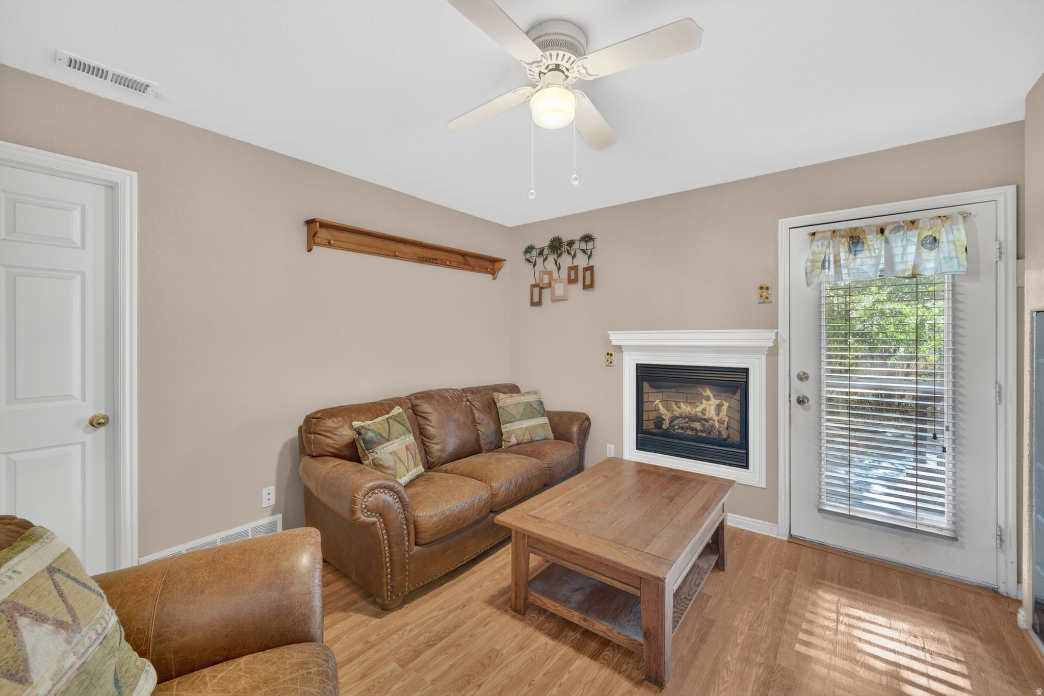 HOMETOWN RANCH - Residential