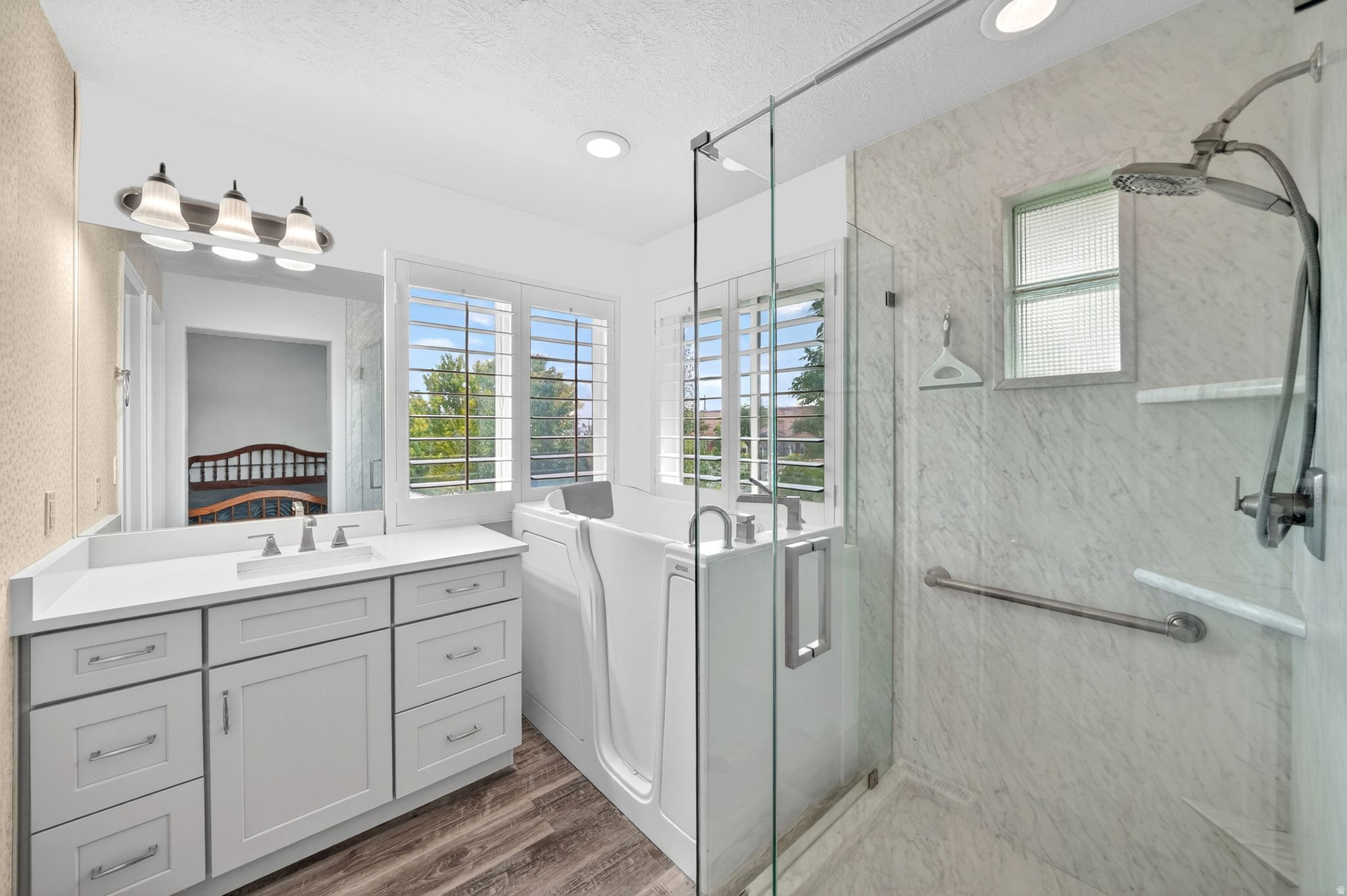 HOMETOWN RANCH - Residential