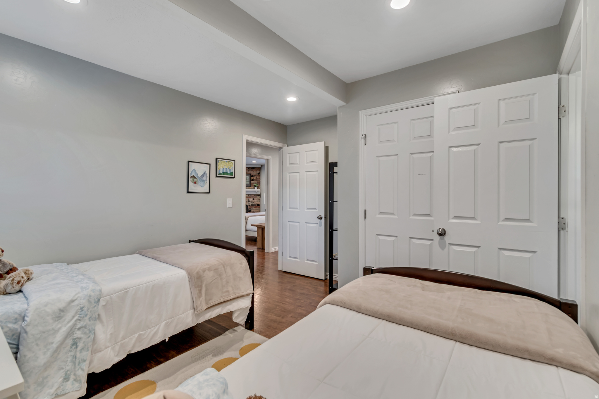 HILL CREST - Residential