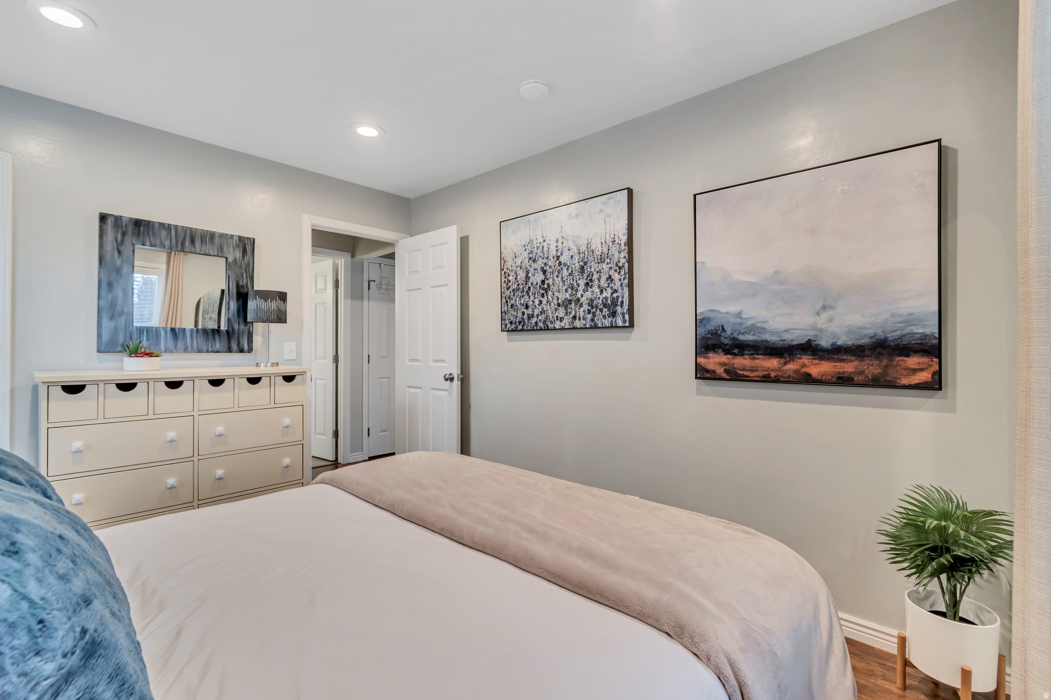 HILL CREST - Residential