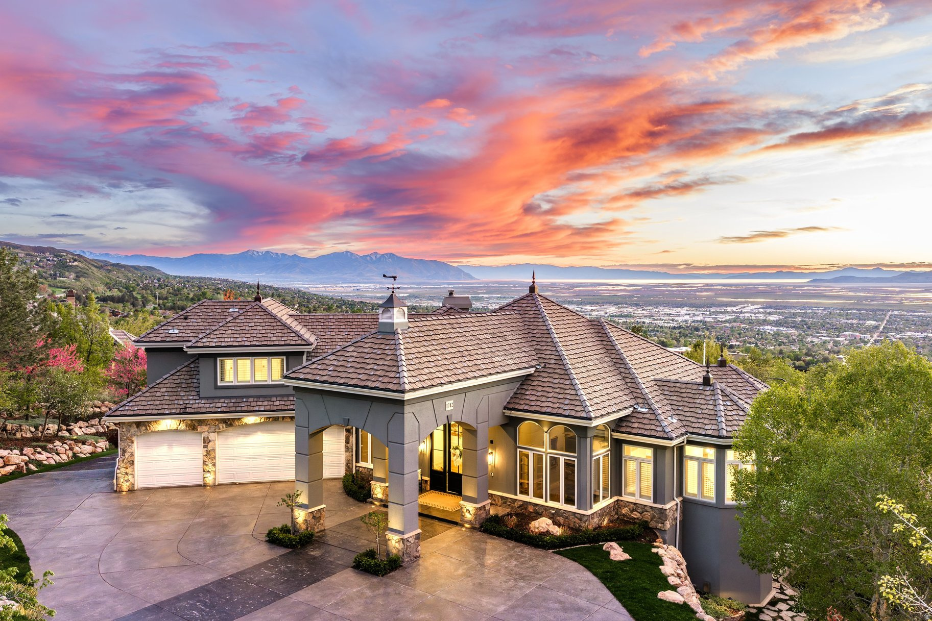 STONE RIDGE - Residential