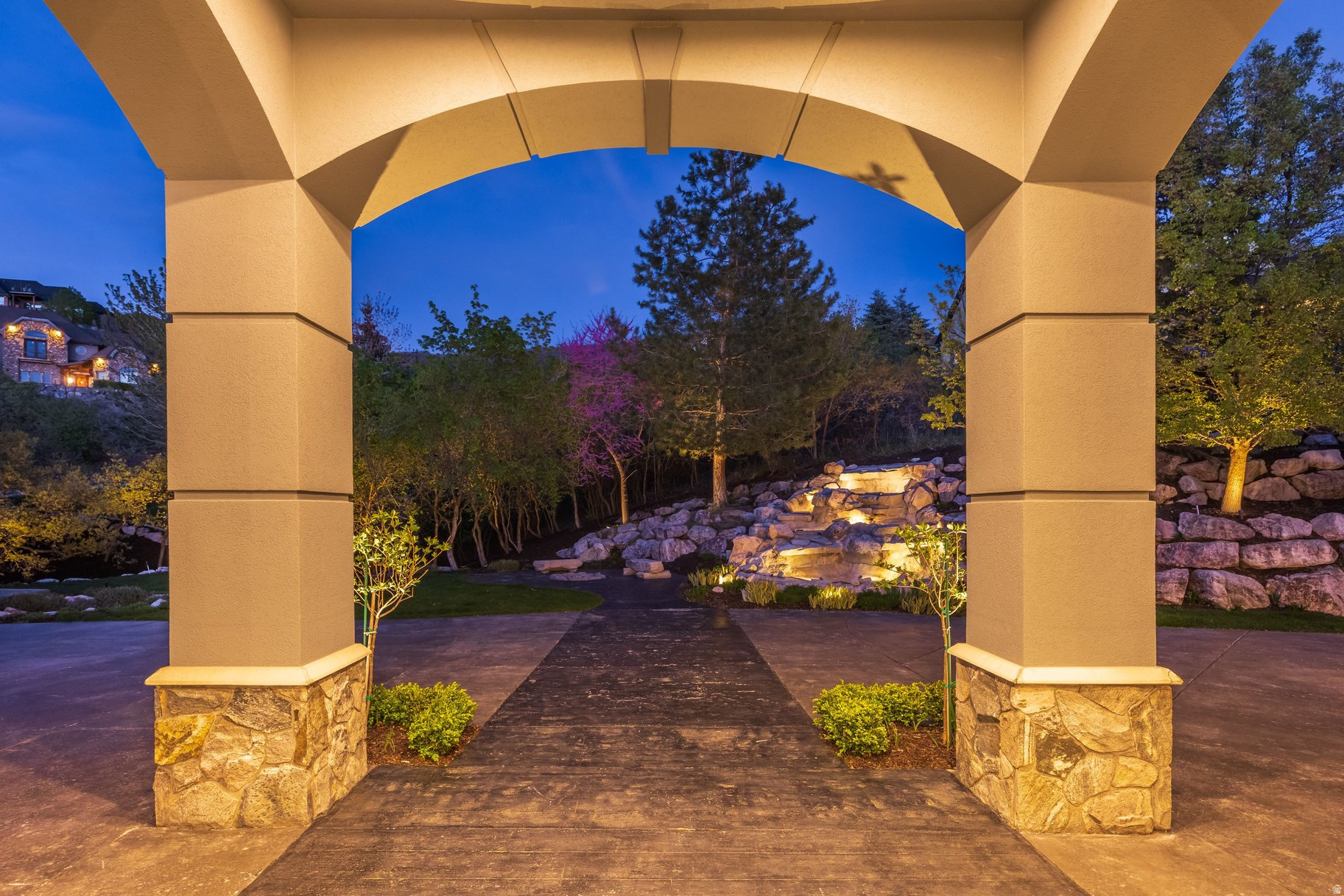 STONE RIDGE - Residential