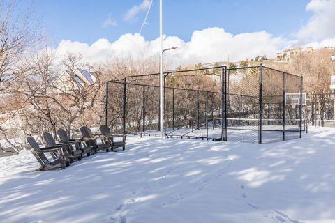 Tiny photo for 1742 E RIDGE POINT DR S, Bountiful, UT 84010 (MLS # 2142509)