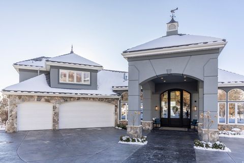 Tiny photo for 1742 E RIDGE POINT DR S, Bountiful, UT 84010 (MLS # 2142509)