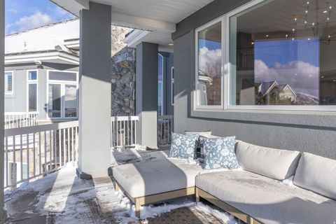 Tiny photo for 1742 E RIDGE POINT DR S, Bountiful, UT 84010 (MLS # 2142509)