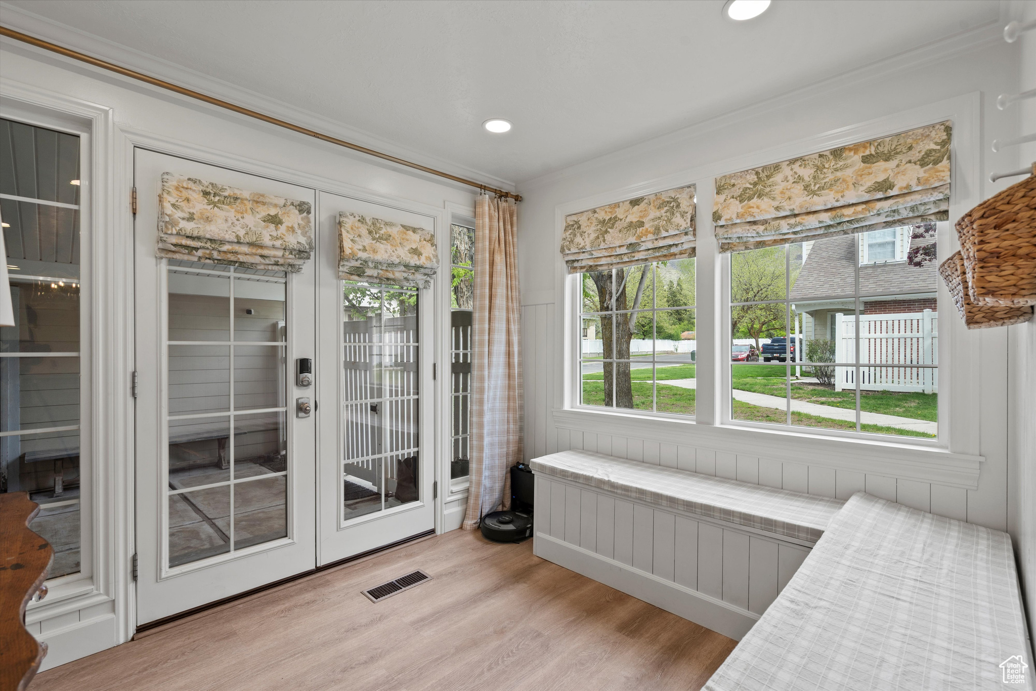 128 W Pheasantbrook Cir, Centerville, Utah image 19
