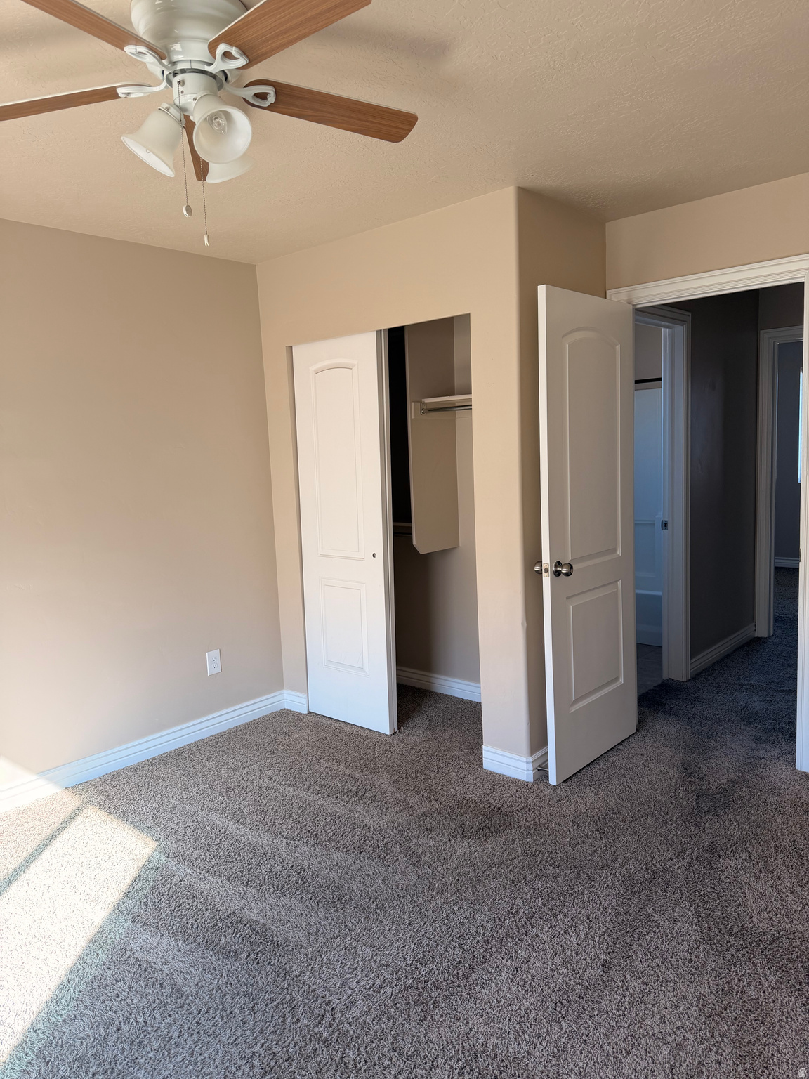 O FALLONS BLUFF - Residential