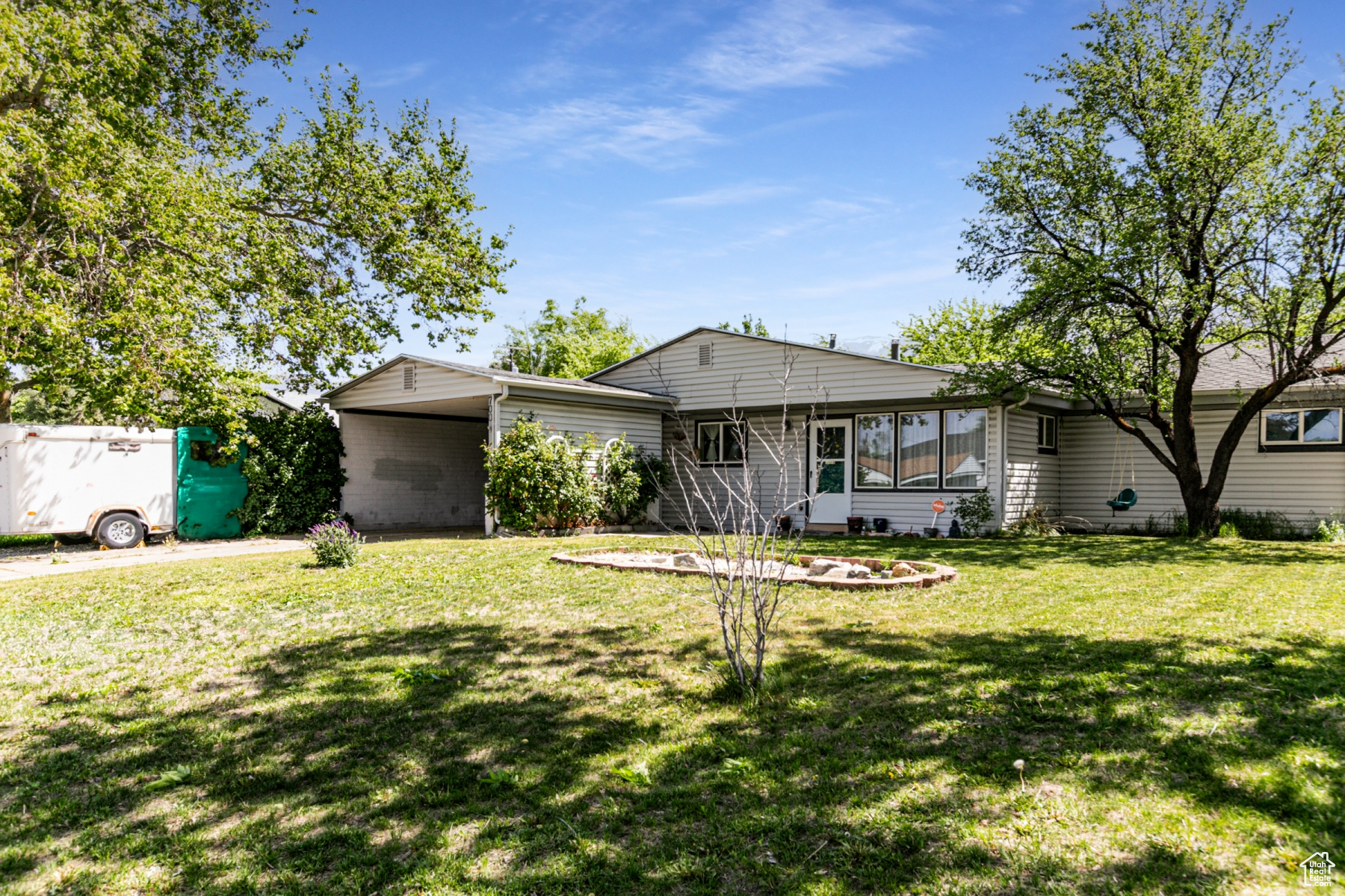 700 Valeria Dr, Layton, Utah image 2