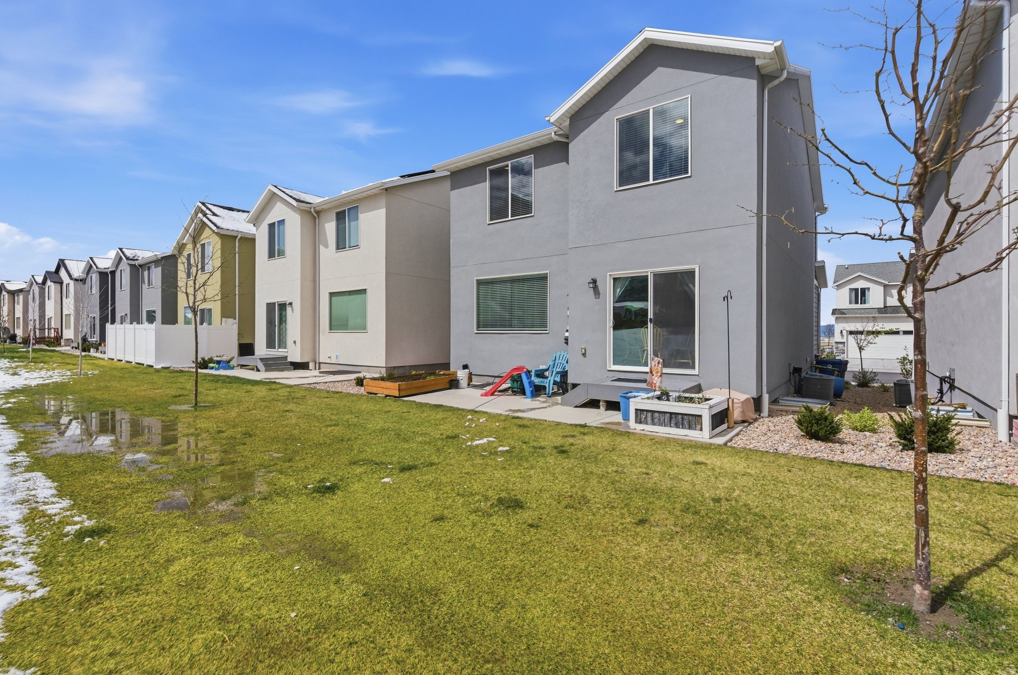 FOOTHILL VILLAGE - Residential