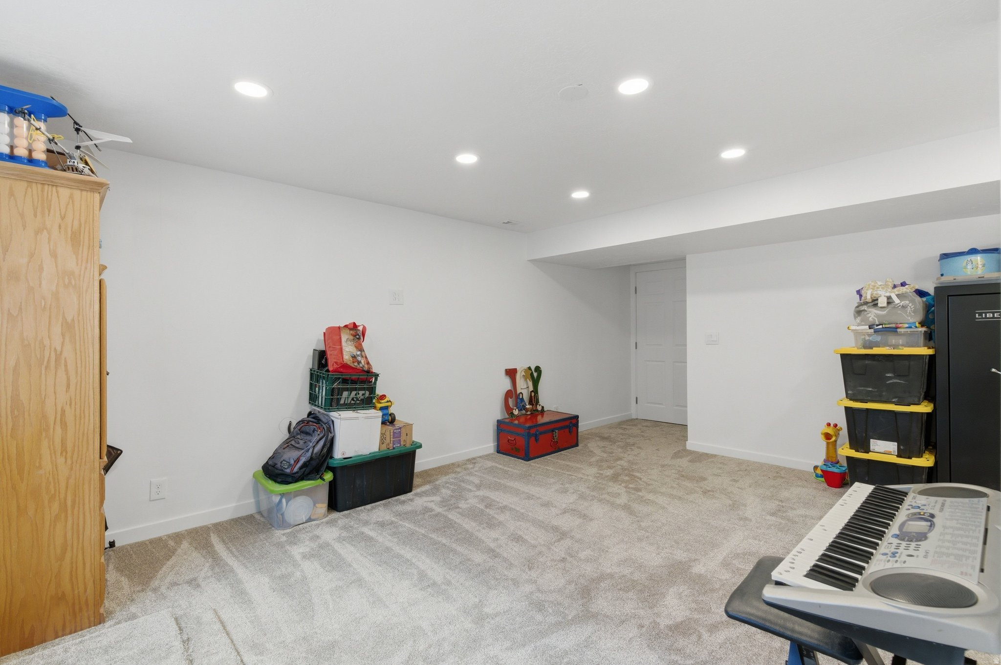 FOOTHILL VILLAGE - Residential