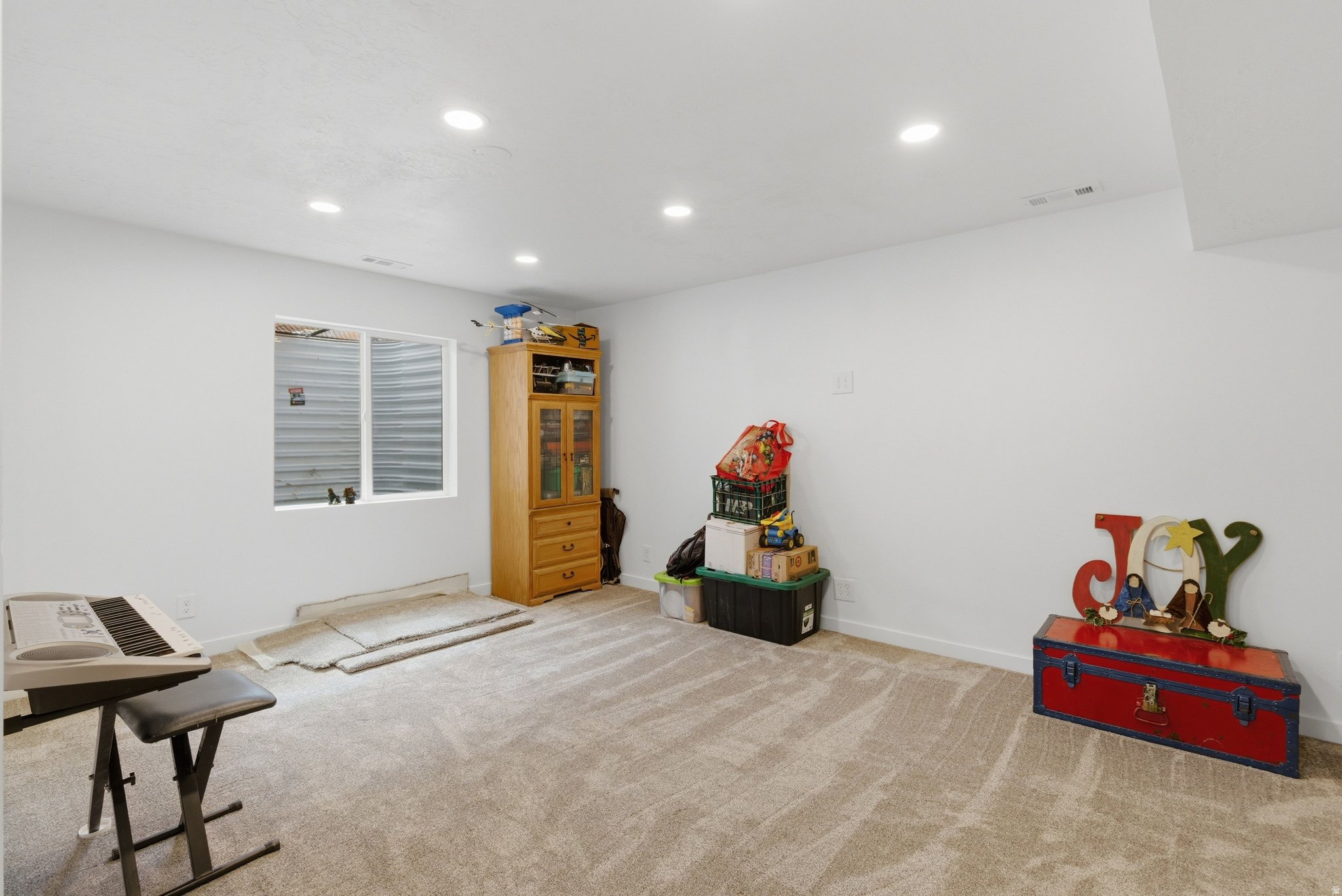 FOOTHILL VILLAGE - Residential