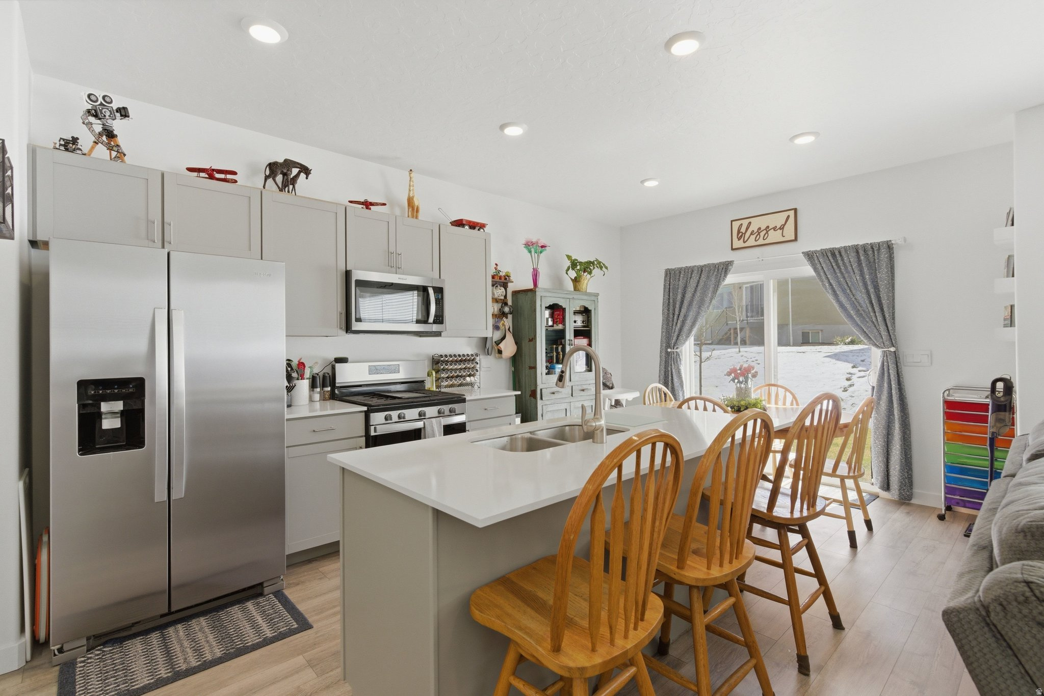 FOOTHILL VILLAGE - Residential