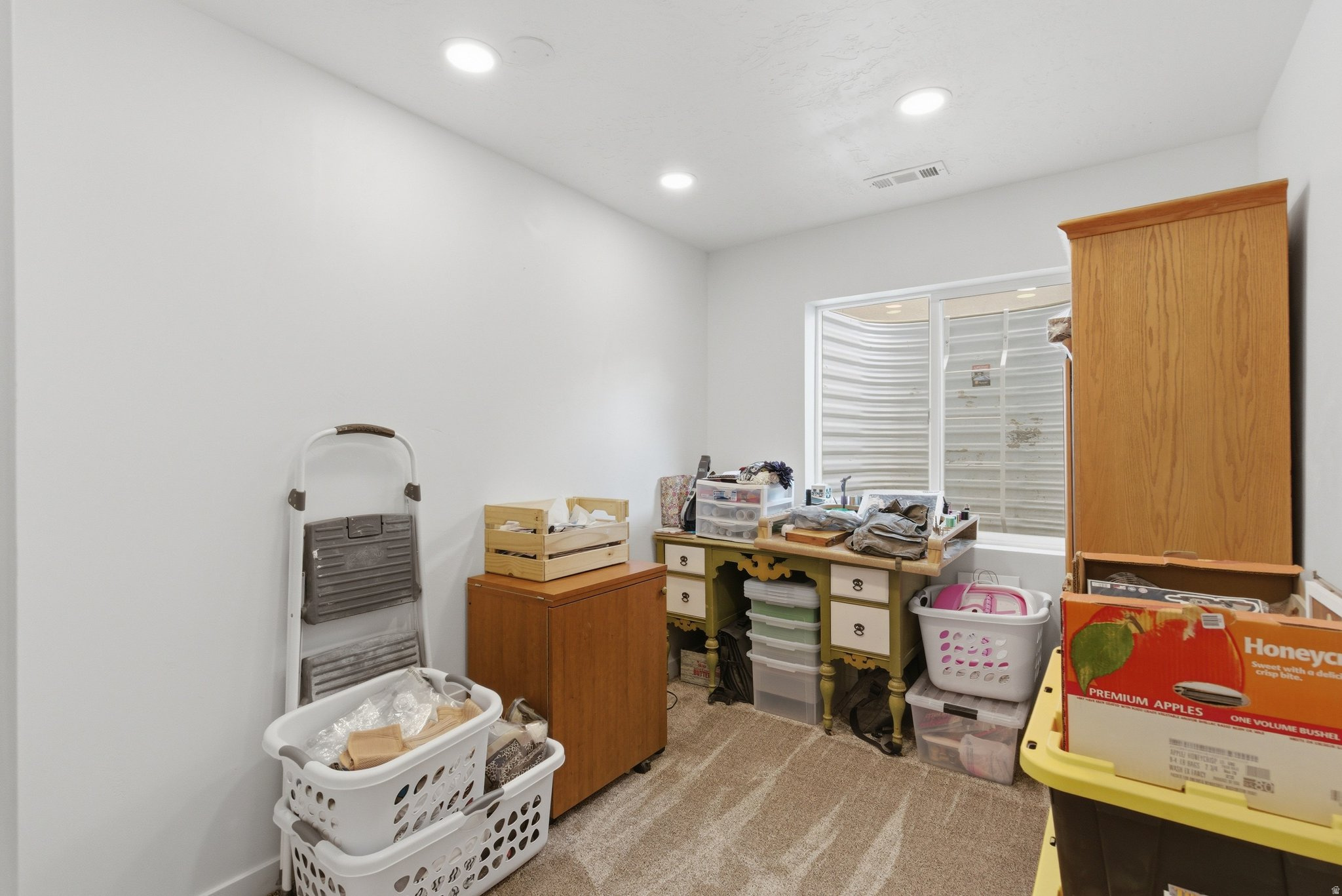 FOOTHILL VILLAGE - Residential