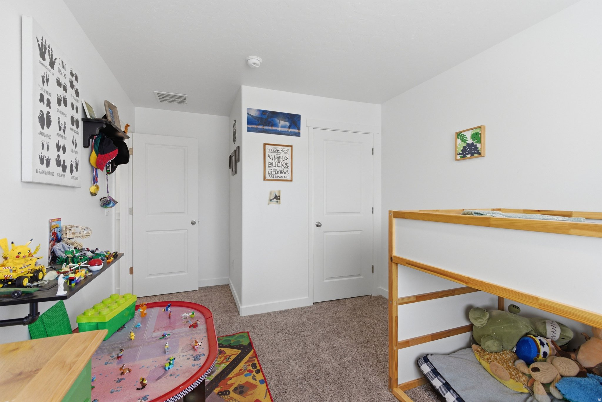 FOOTHILL VILLAGE - Residential