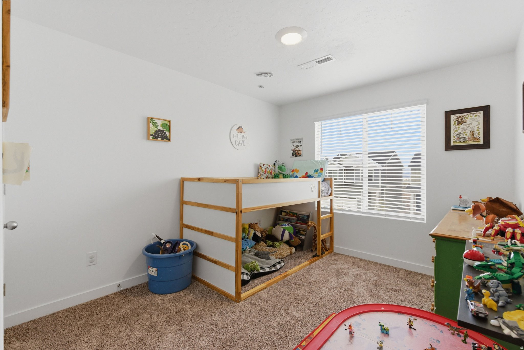 FOOTHILL VILLAGE - Residential