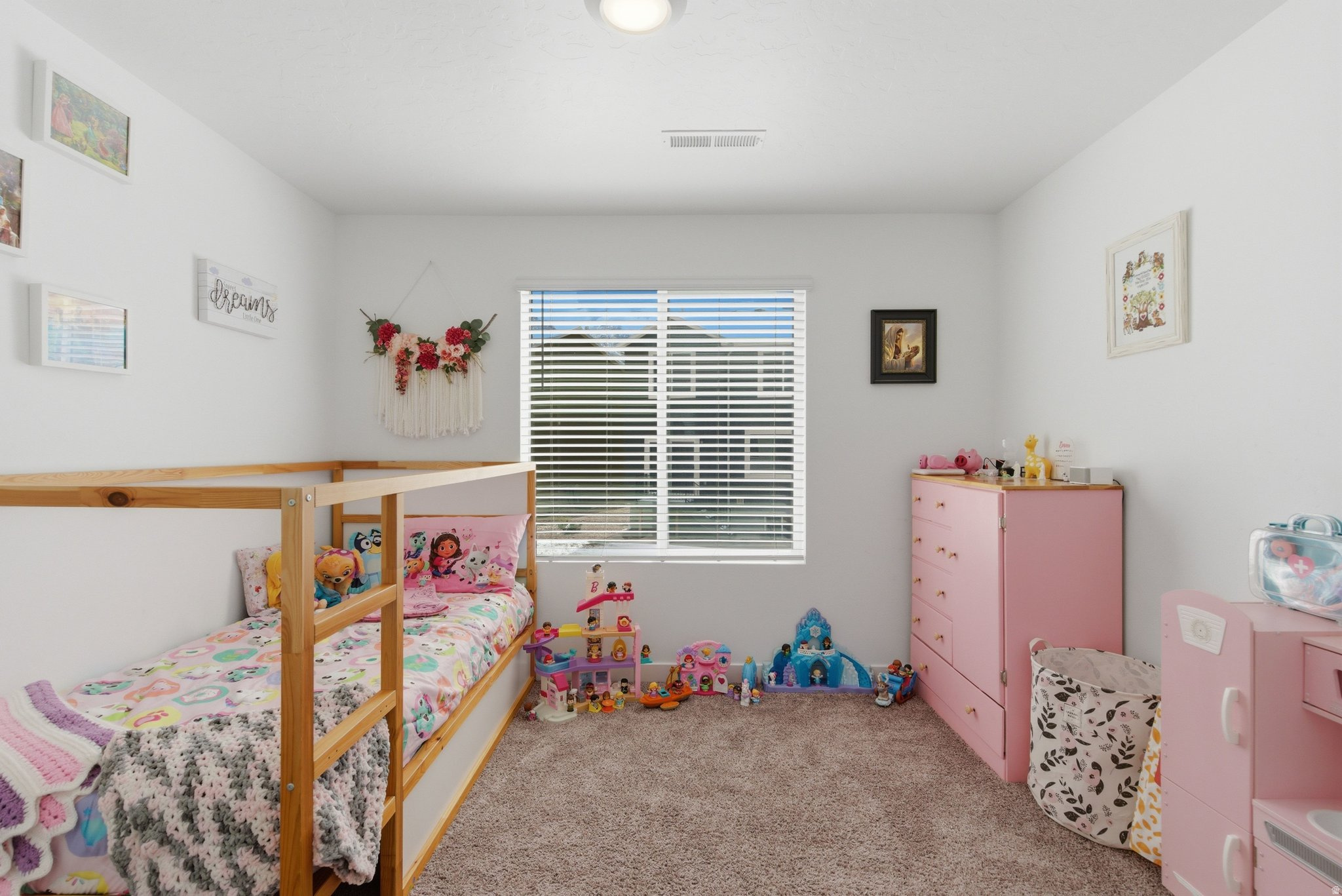 FOOTHILL VILLAGE - Residential