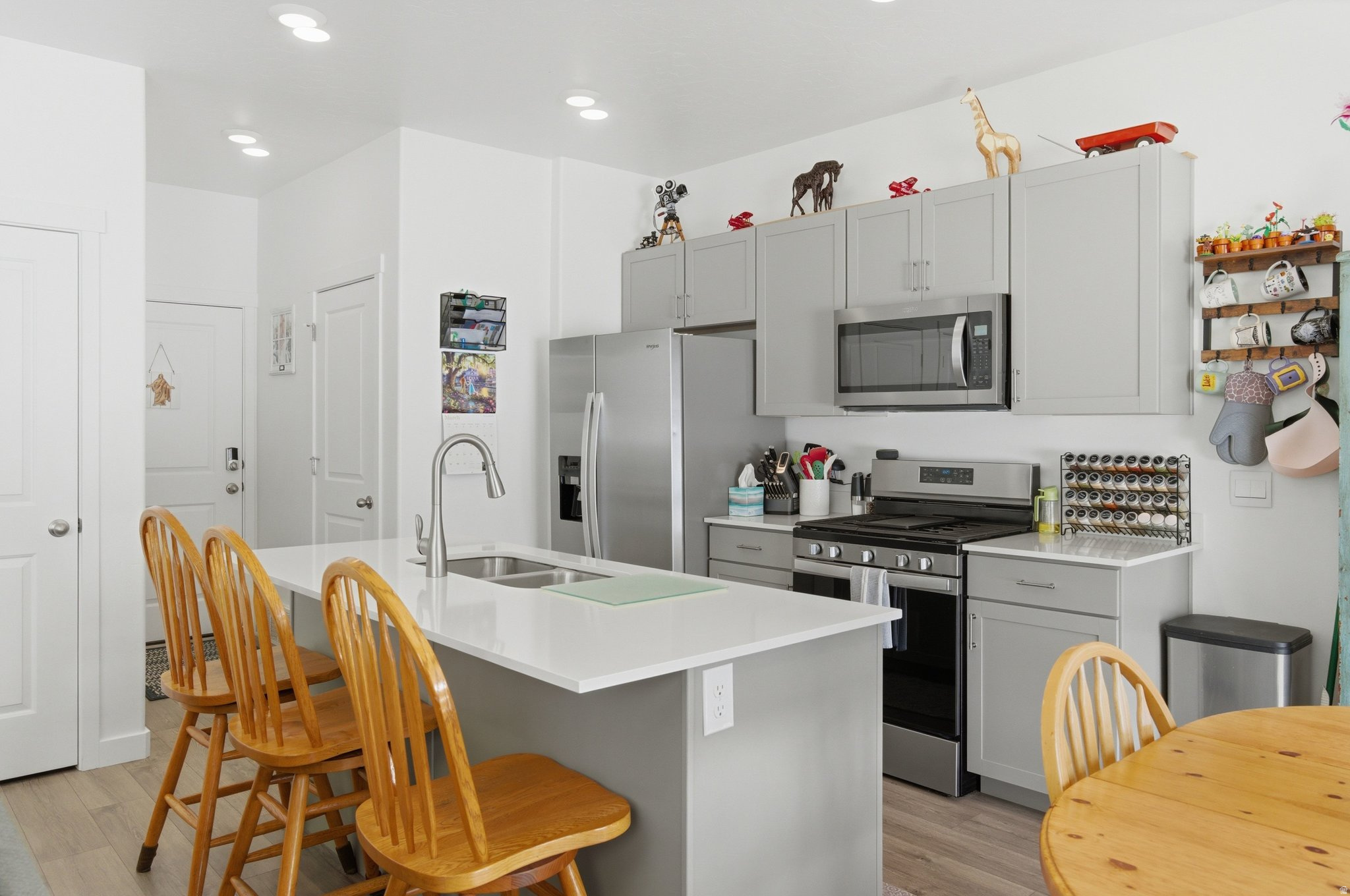 FOOTHILL VILLAGE - Residential