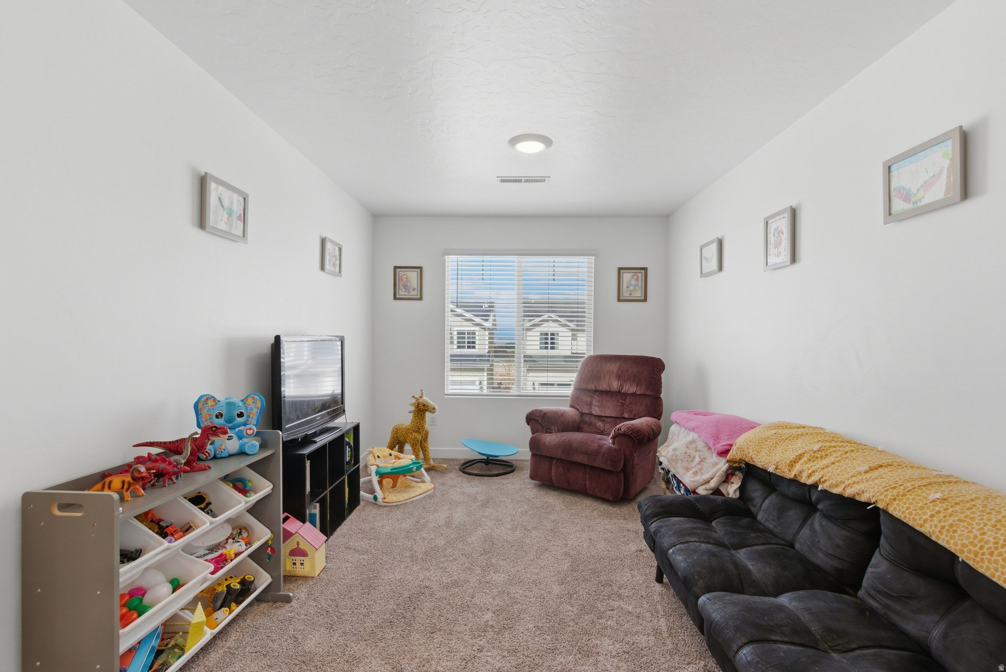 FOOTHILL VILLAGE - Residential