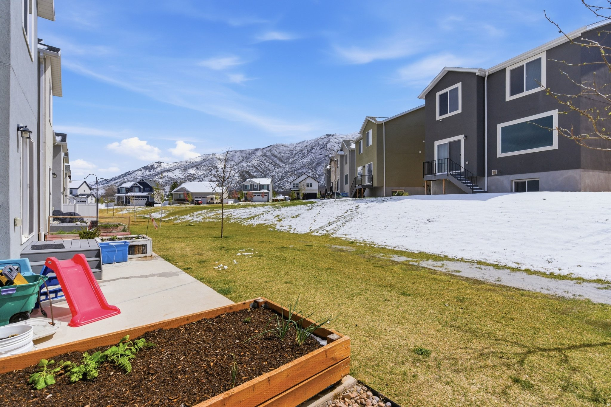 FOOTHILL VILLAGE - Residential