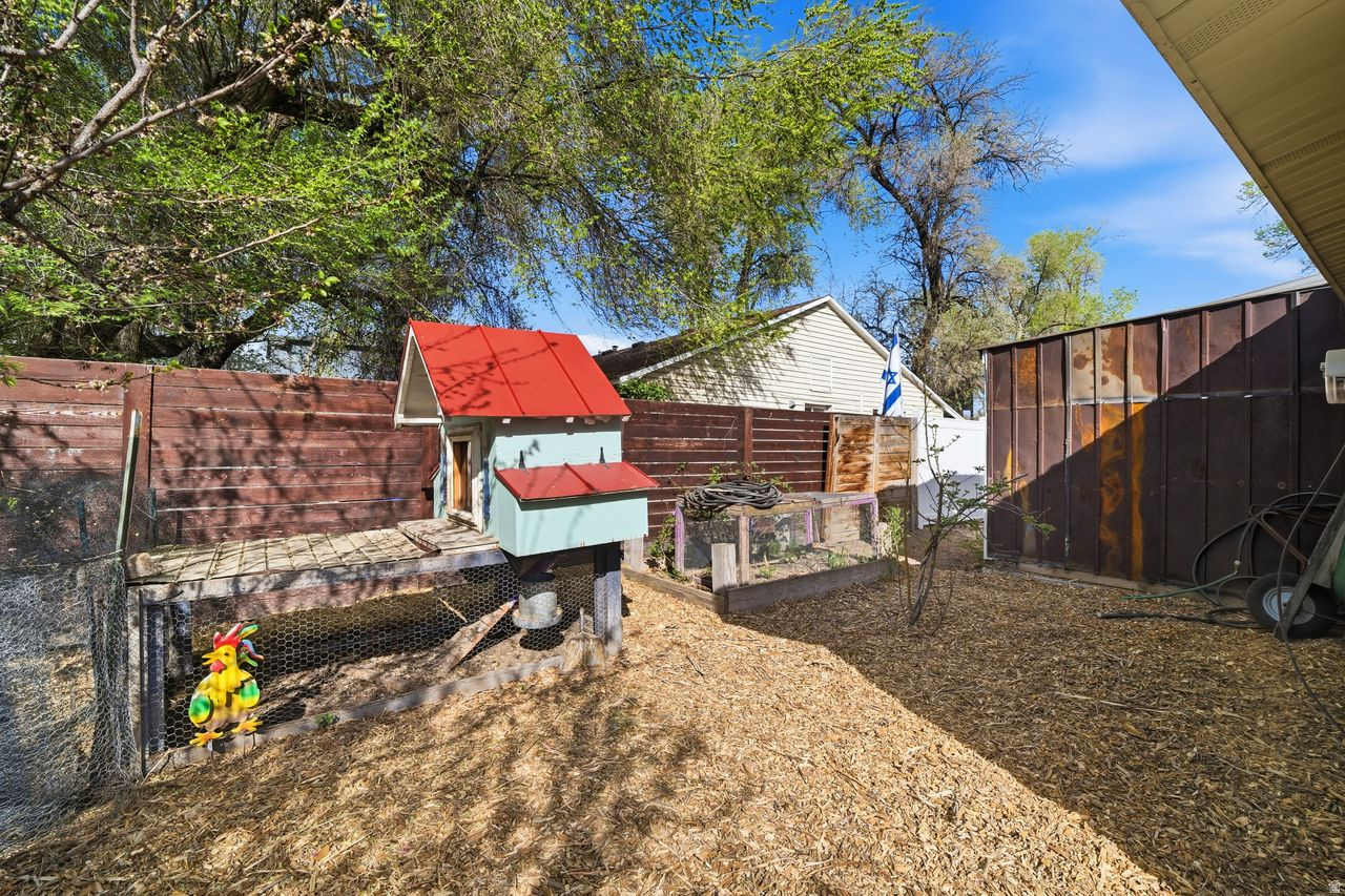 SANDY WOODS PARK - Residential