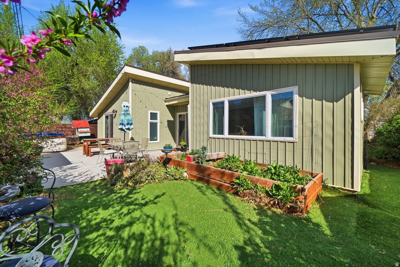 SANDY WOODS PARK - Residential