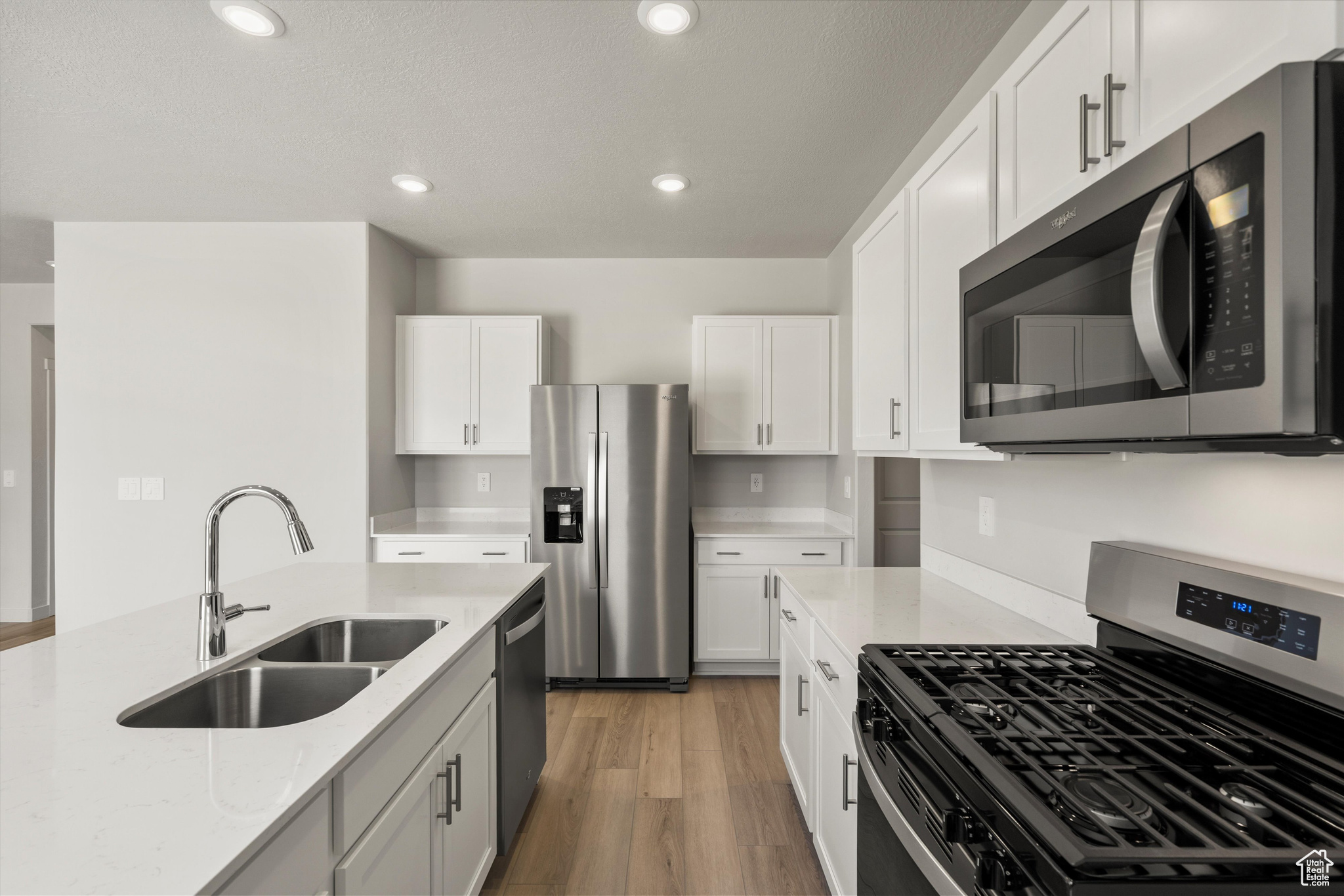 STRATTON ACRES - Residential