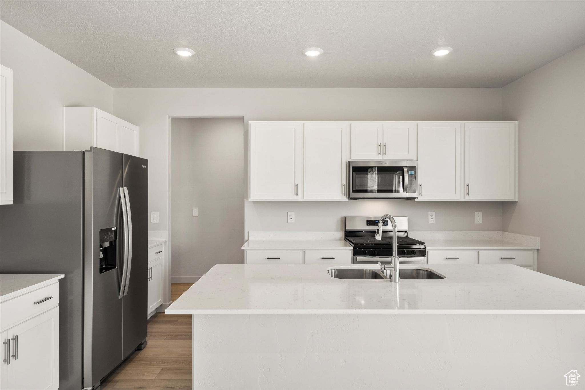 STRATTON ACRES - Residential