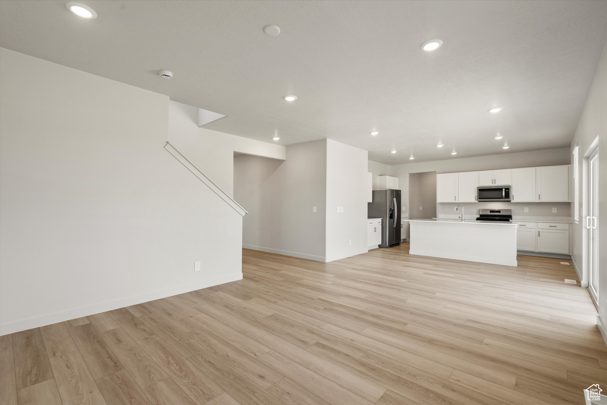 STRATTON ACRES - Residential