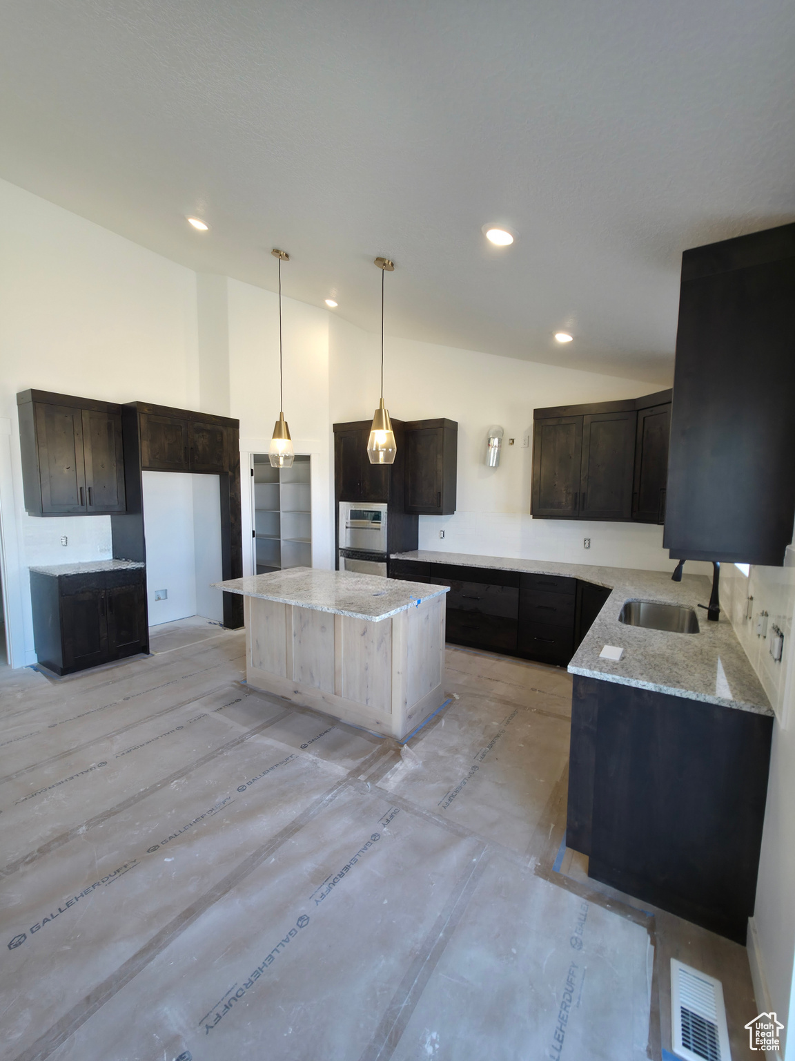 MATTHEWS MEADOWS - Residential