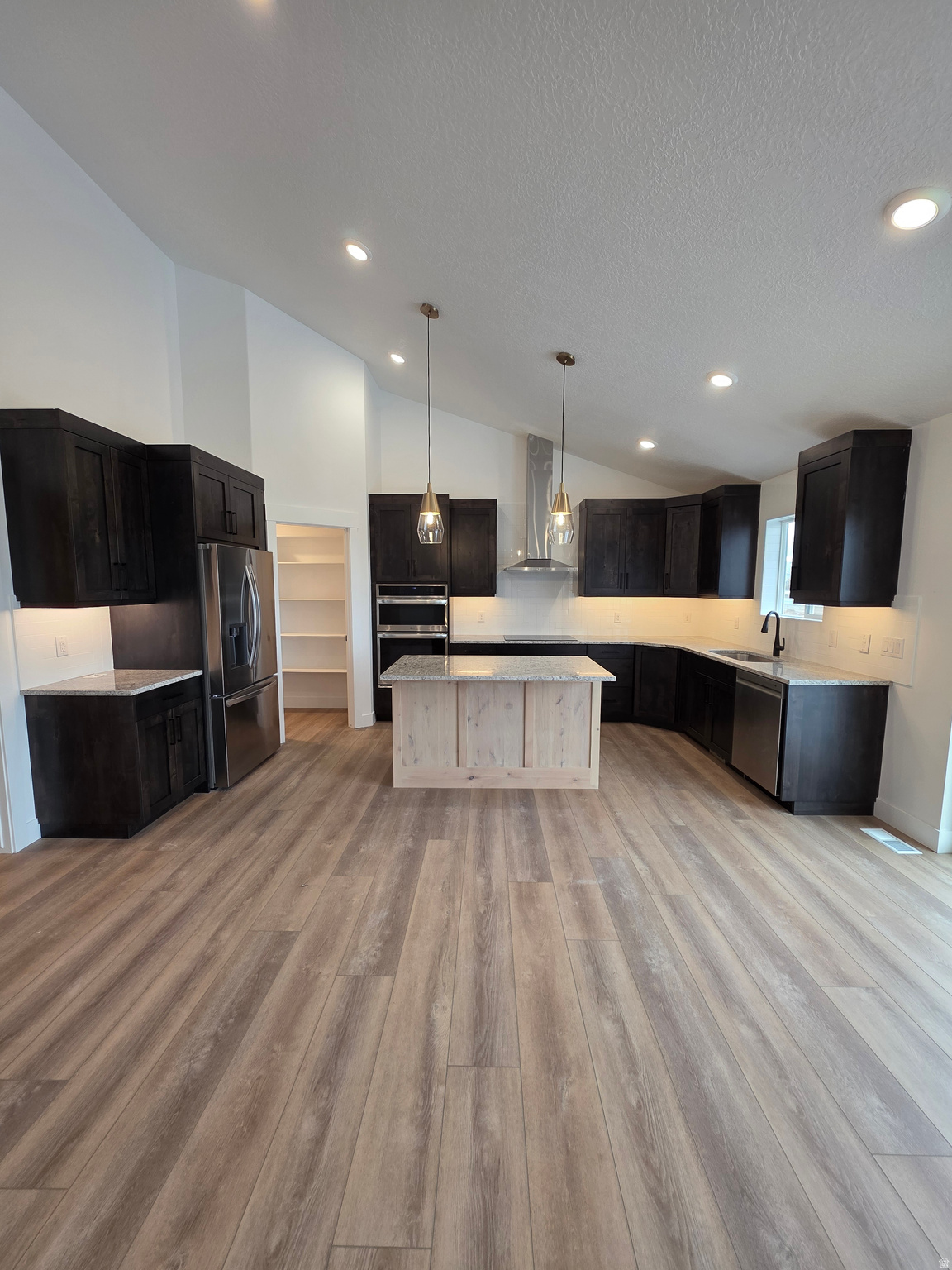 MATTHEWS MEADOWS - Residential