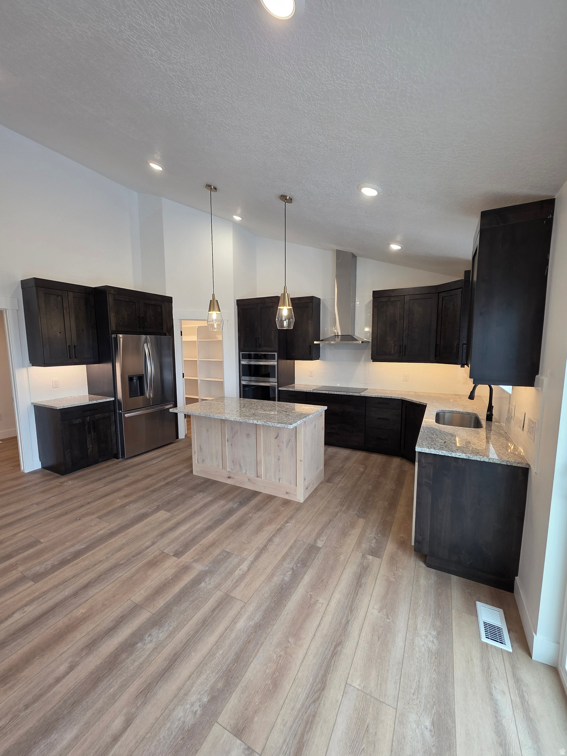 MATTHEWS MEADOWS - Residential