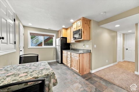 Tiny photo for 445 S SUNSET DR W, Kaysville, UT 84037 (MLS # 2190868)
