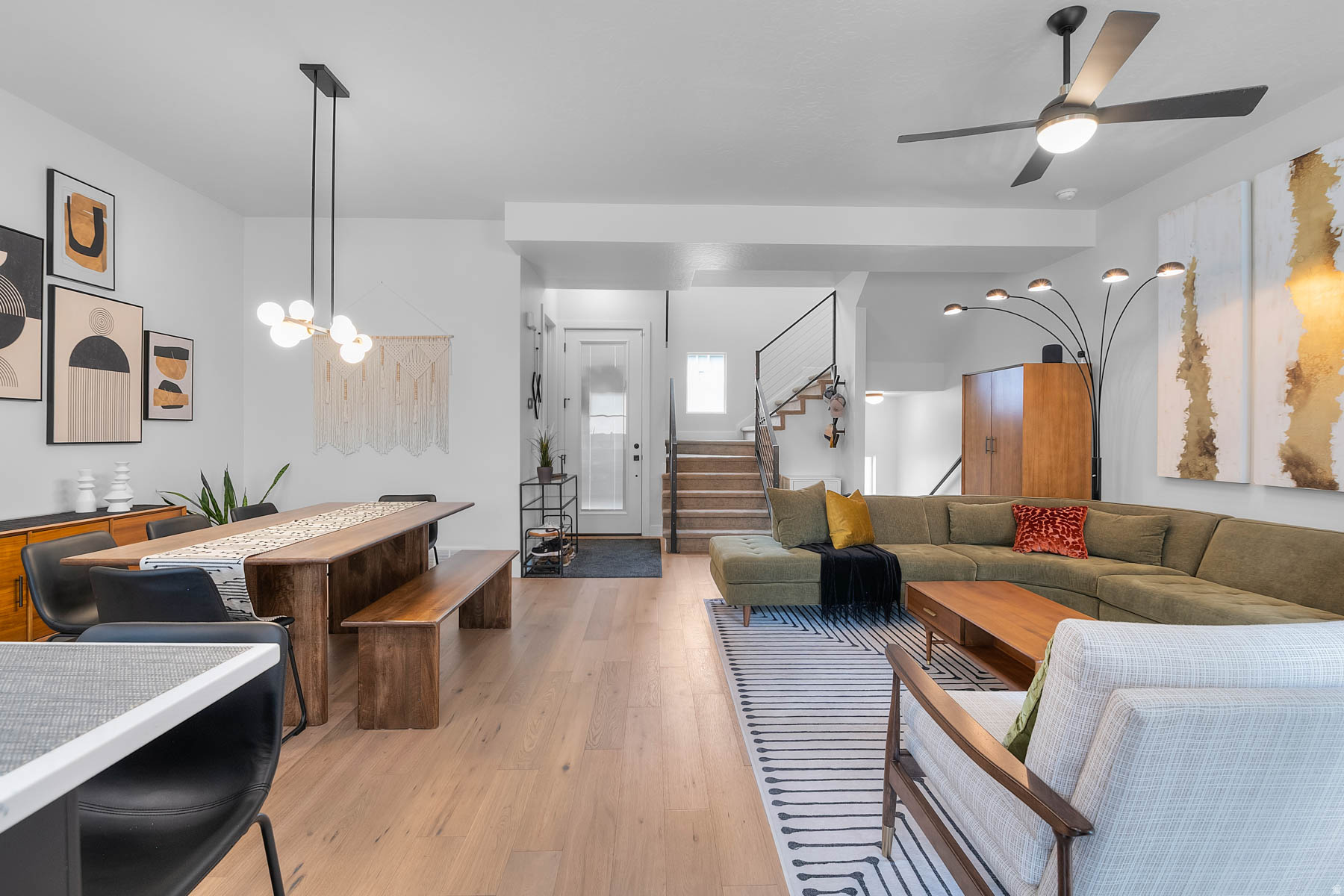 THE GEORGES CONDOMINIUM - Residential